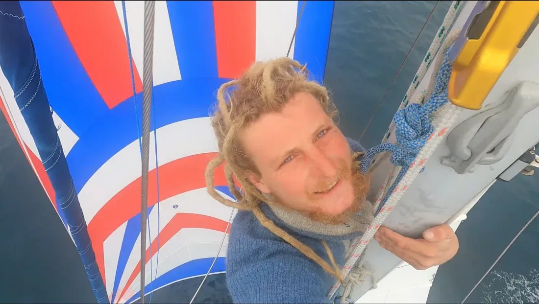 Martin med spinnaker